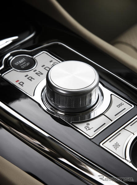 ジャガー XF / XK 2010年型…由緒正しきスポーツカーブランド