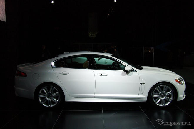 ジャガー XF / XK 2010年型…100％オールニューのエンジン