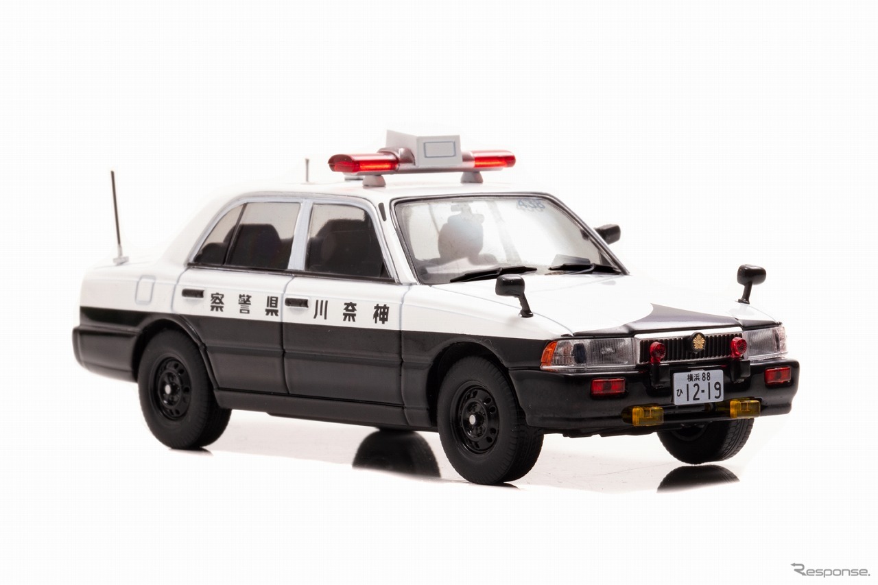 日産 クルー 1995 神奈川県警察交通部交通機動隊車両（1/43スケールモデル）