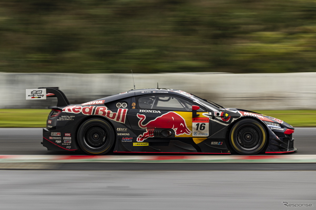 3位の#16 Red Bull MOTUL MUGEN NSX-GT（笹原右京／大湯都史樹）