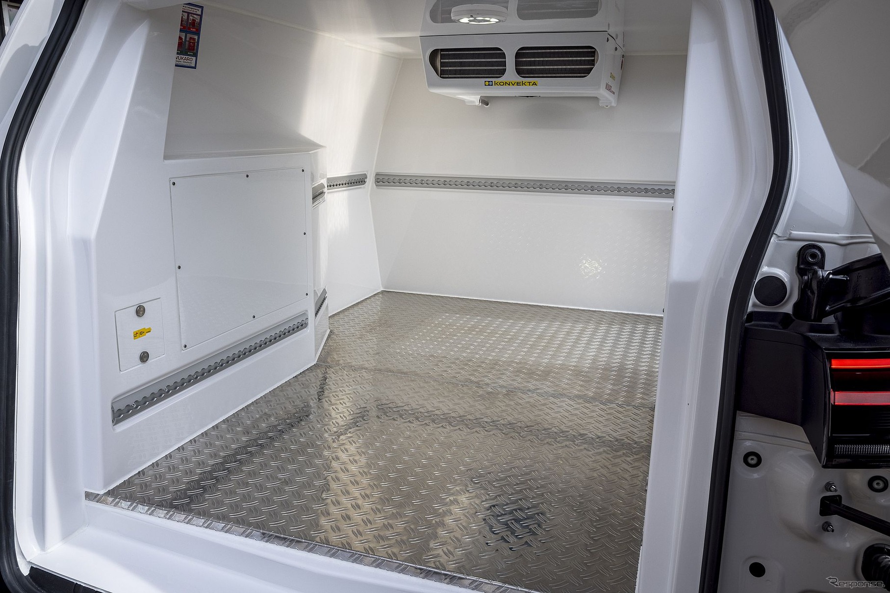 フォルクスワーゲン ID. Buzz カーゴ の冷凍保冷車