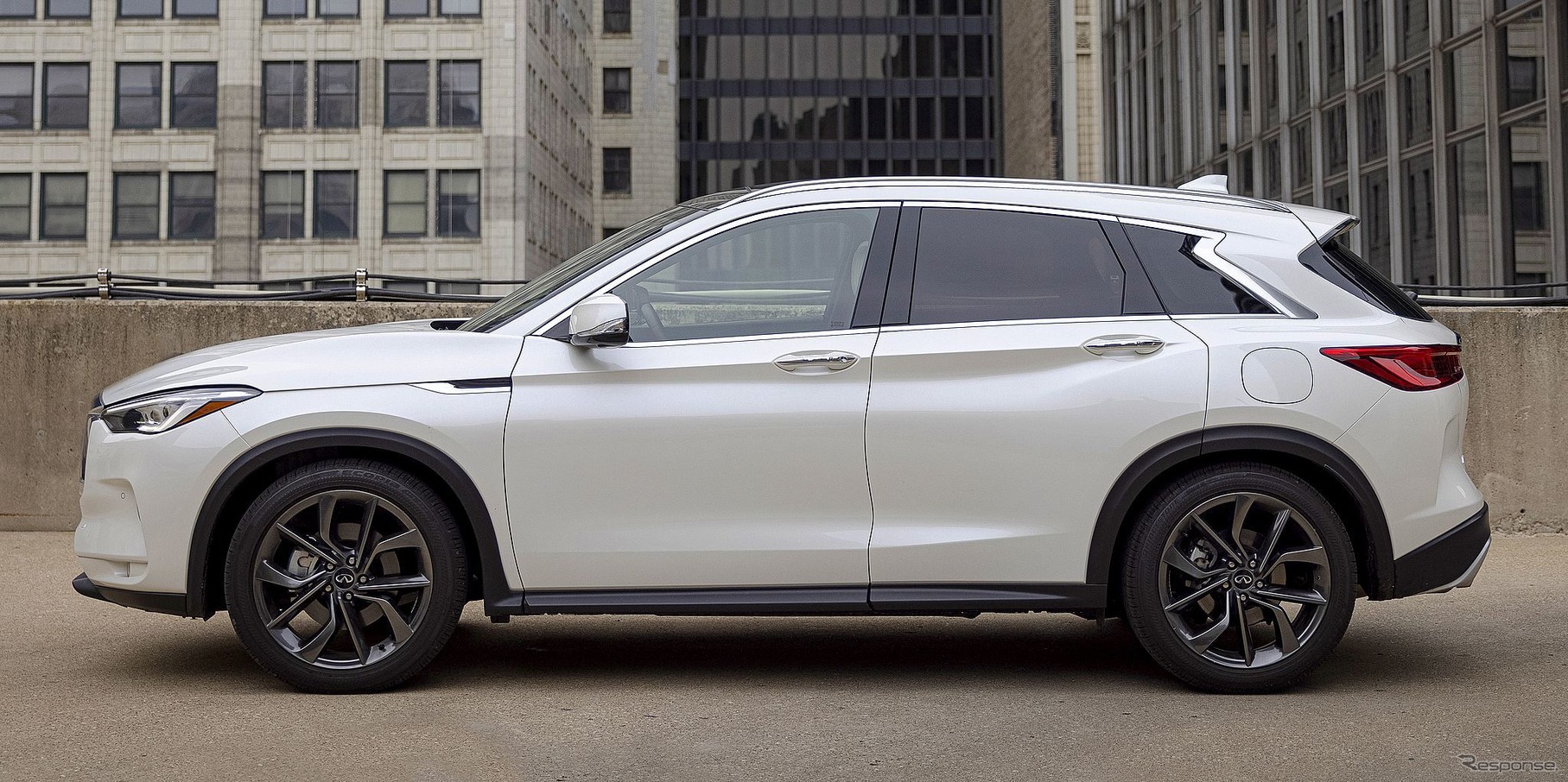 インフィニティ QX50