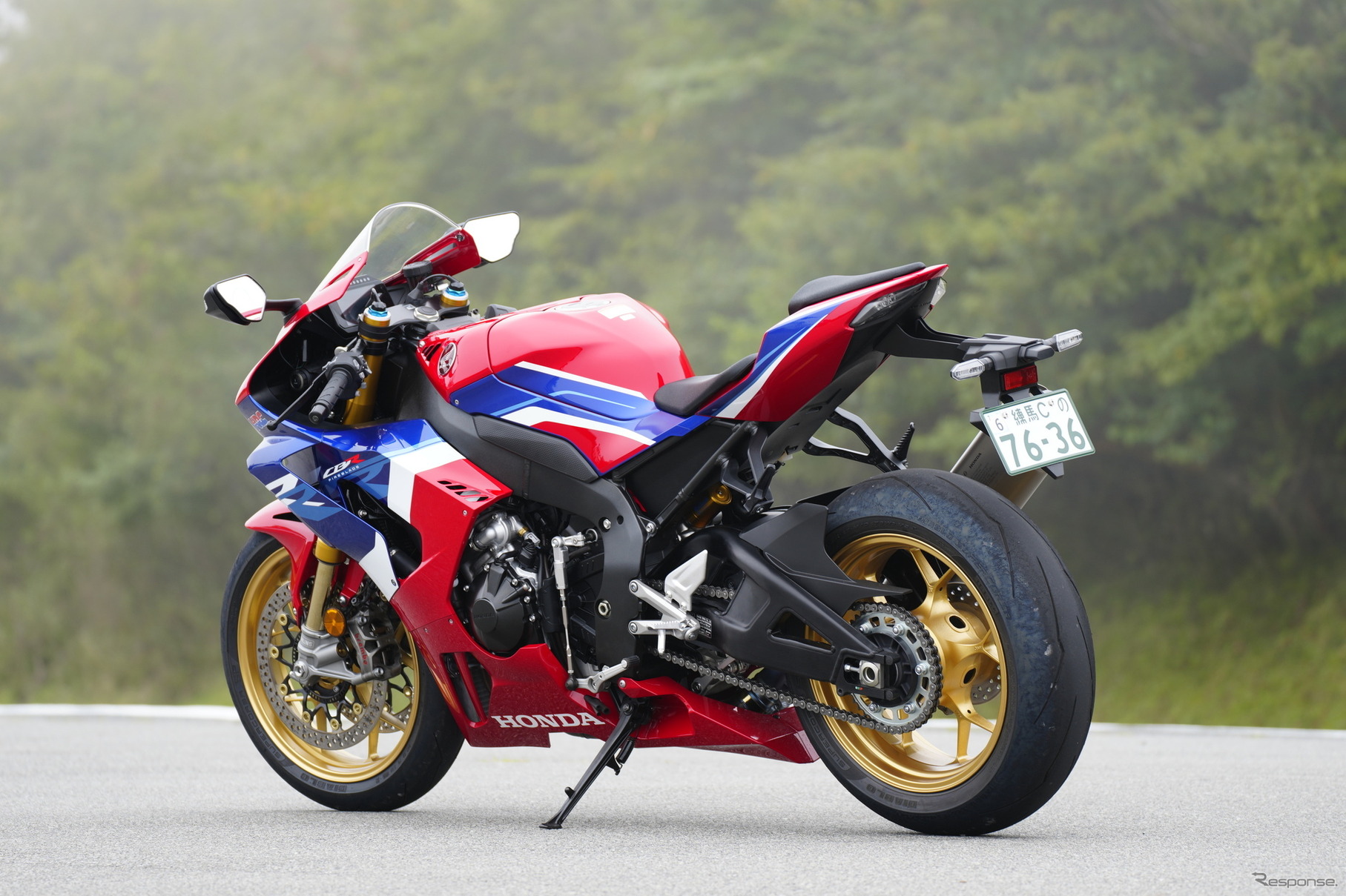 ホンダ CBR1000RR-R