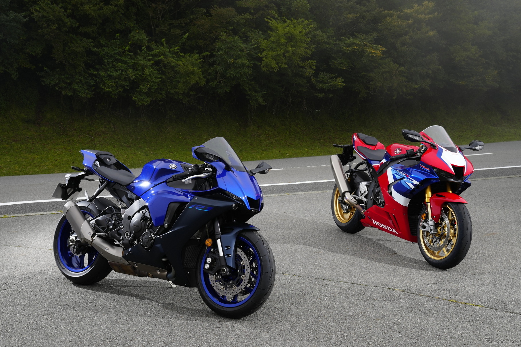 ホンダ CBR1000RR-Rとヤマハ YZF-R1