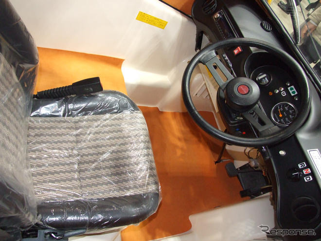 【カーエレ09】タケオカ自動車工芸 T10…孫に