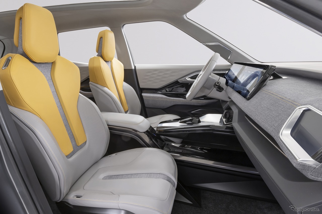MITSUBISHI XFC CONCEPT