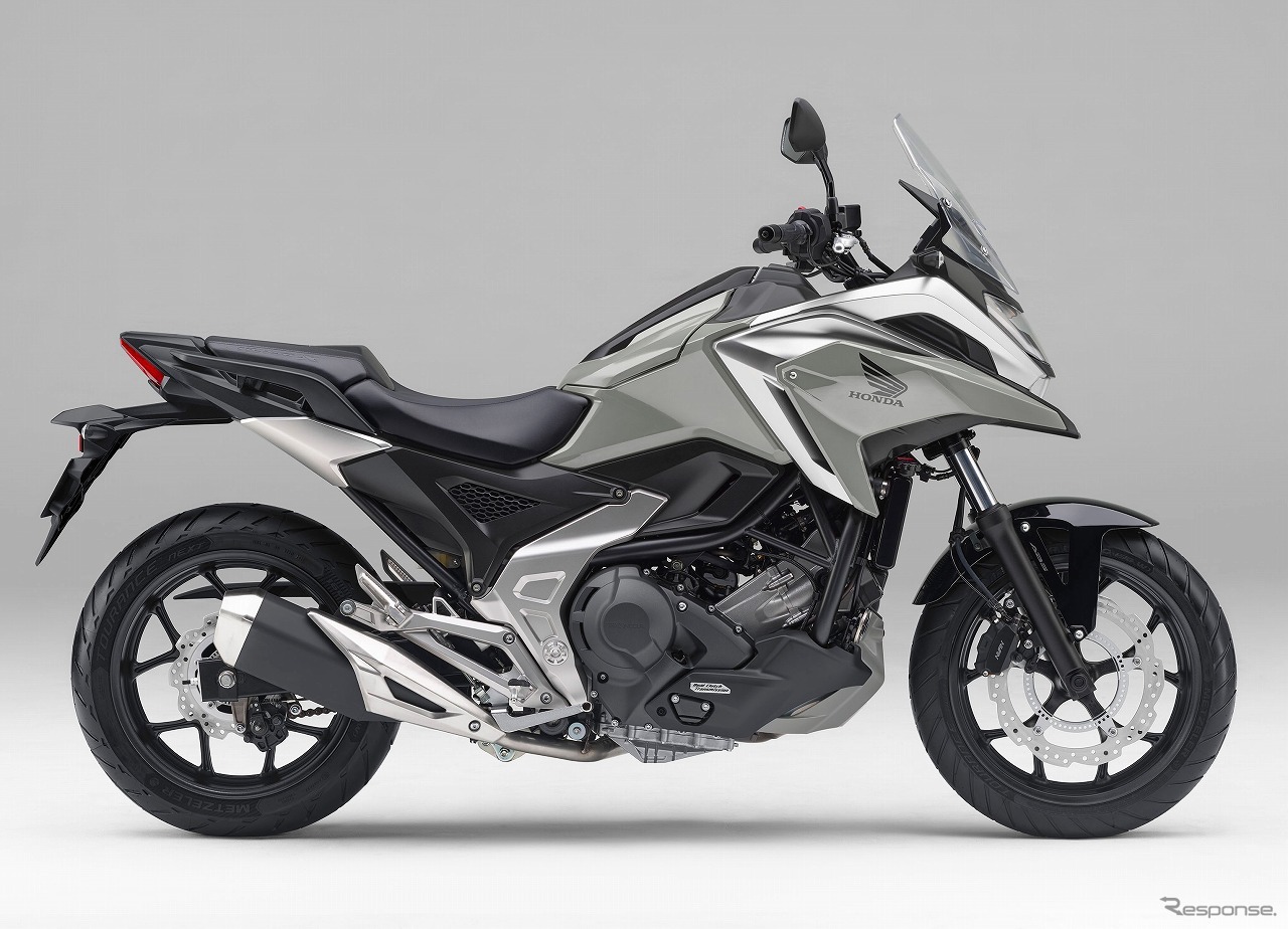 ホンダ NC750X DCT（パールディープマッドグレー）