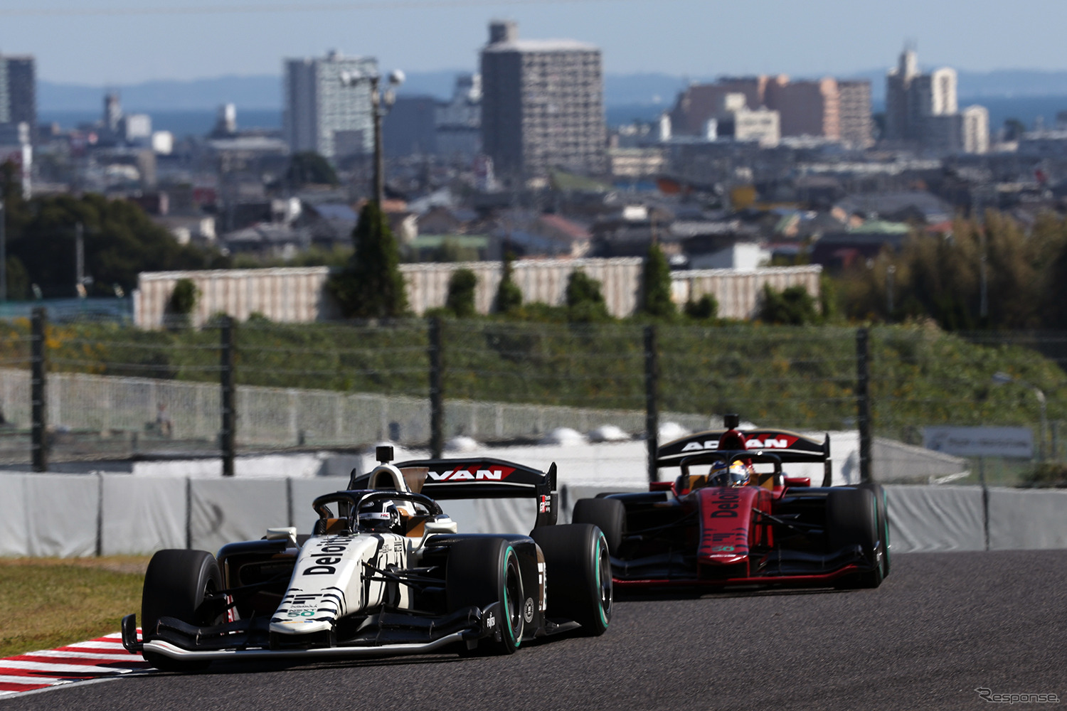 開発車両デモ走行