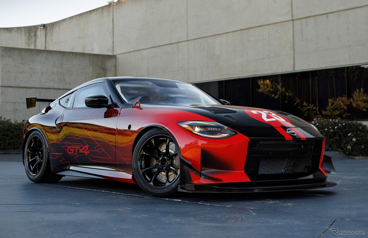 Nissan Z GT4