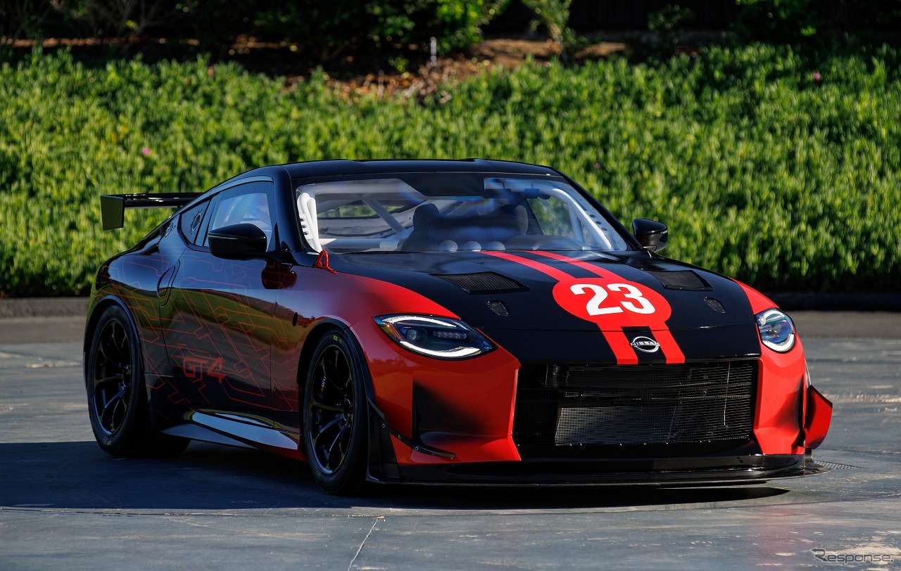 Nissan Z GT4