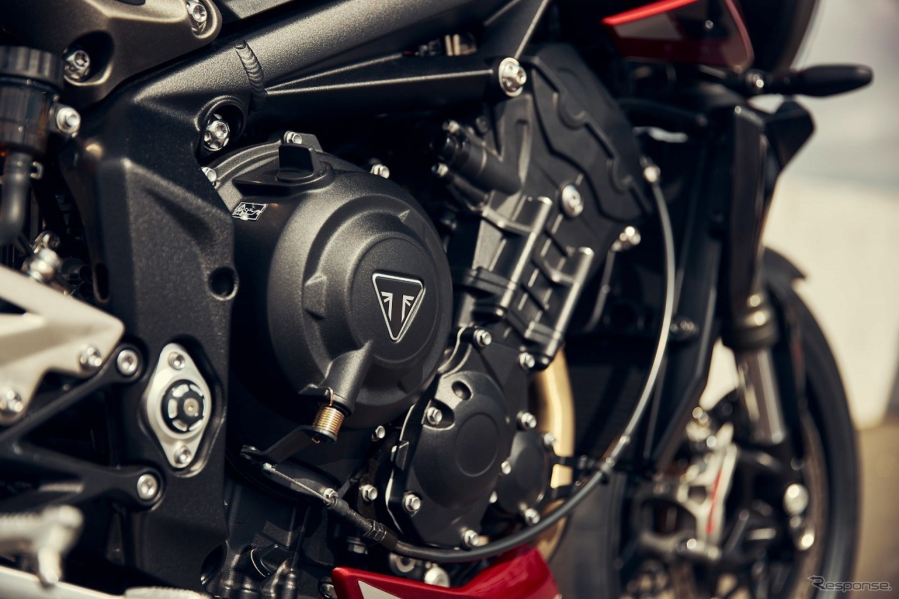 トライアンフ ストリートトリプルRS エンジン