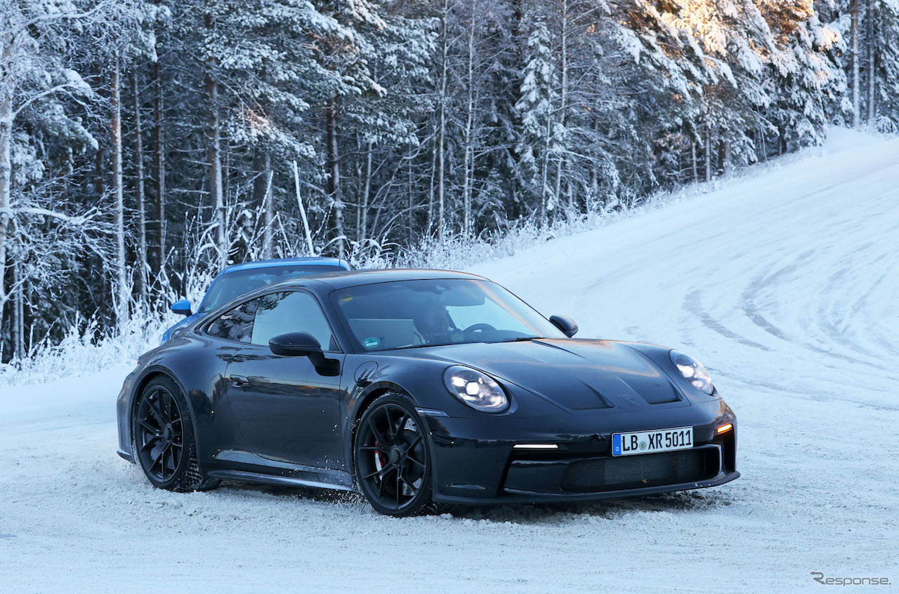 ポルシェ『911 GT3ツーリング』改良新型プロトタイプ