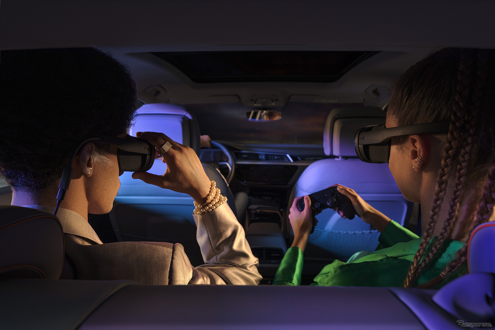 アウディのVRエンタメの車内体験イメージ