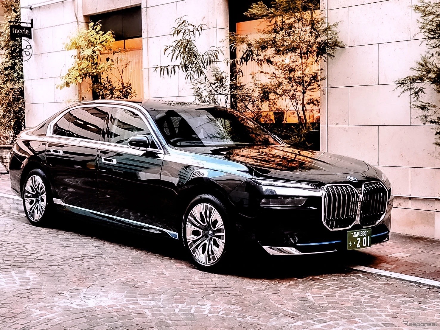 BMW i7