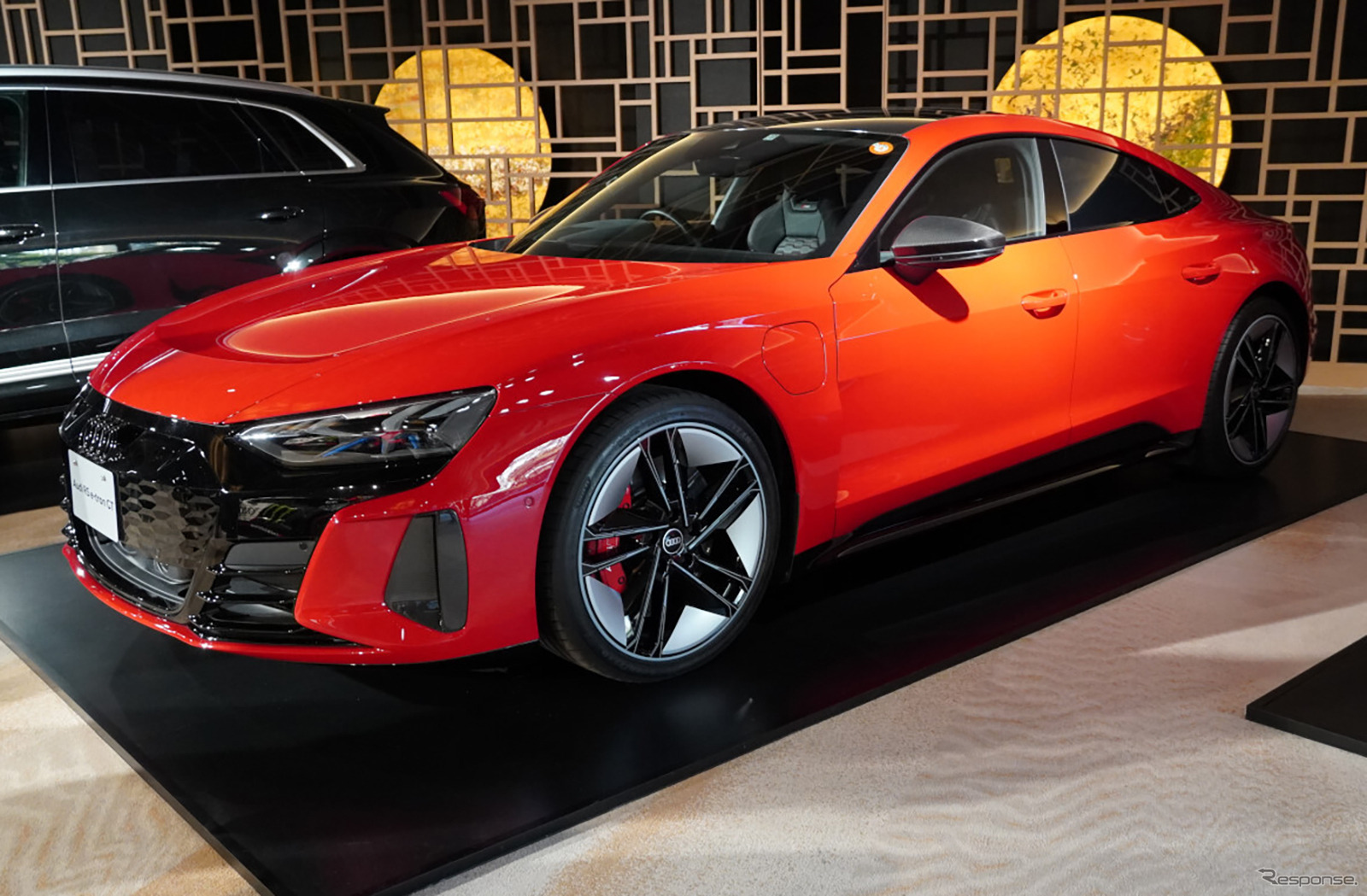 アウディ e-tron GT