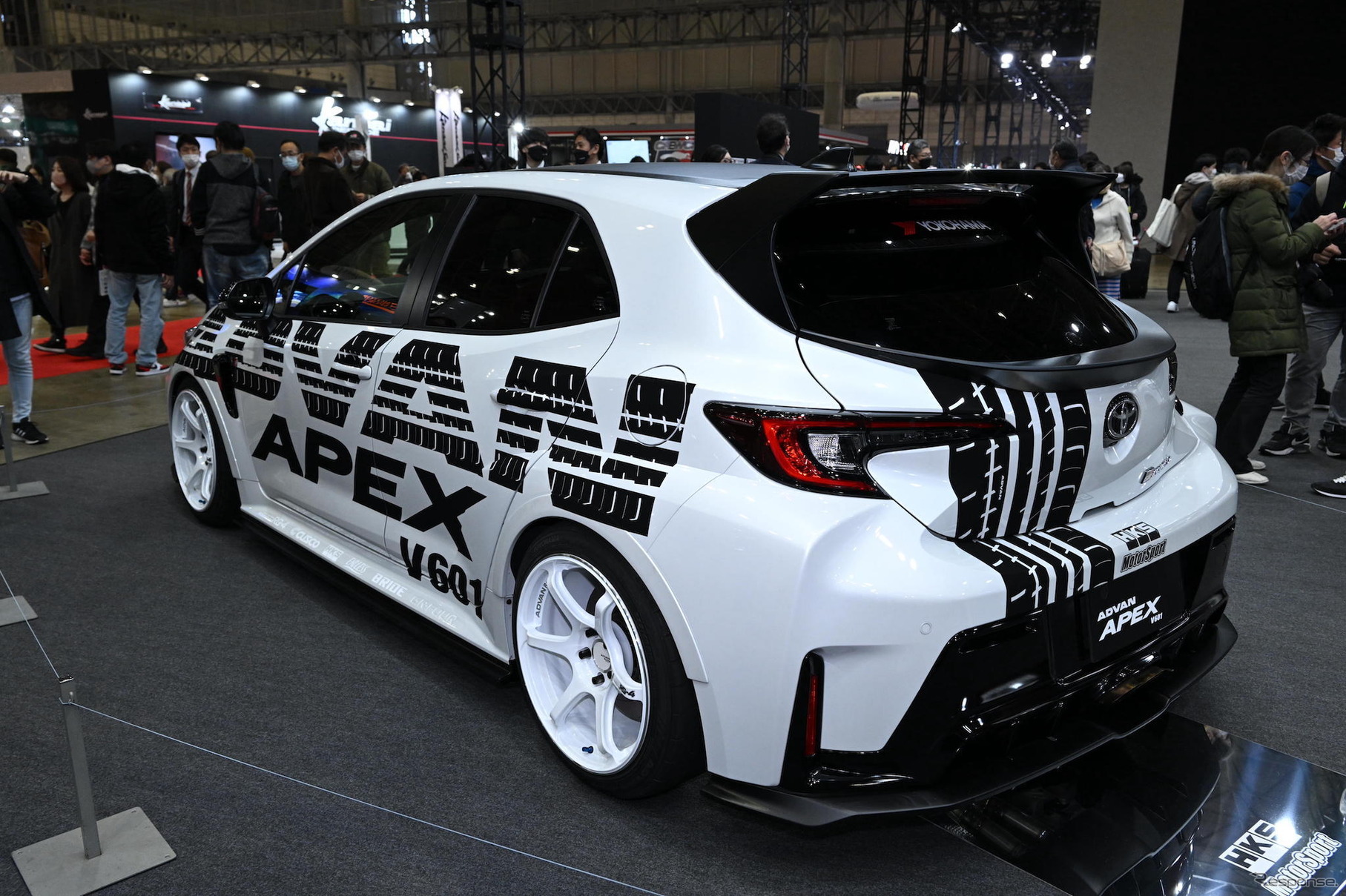 トヨタ GRカローラ/ADVAN APEX V601（東京オートサロン2023）