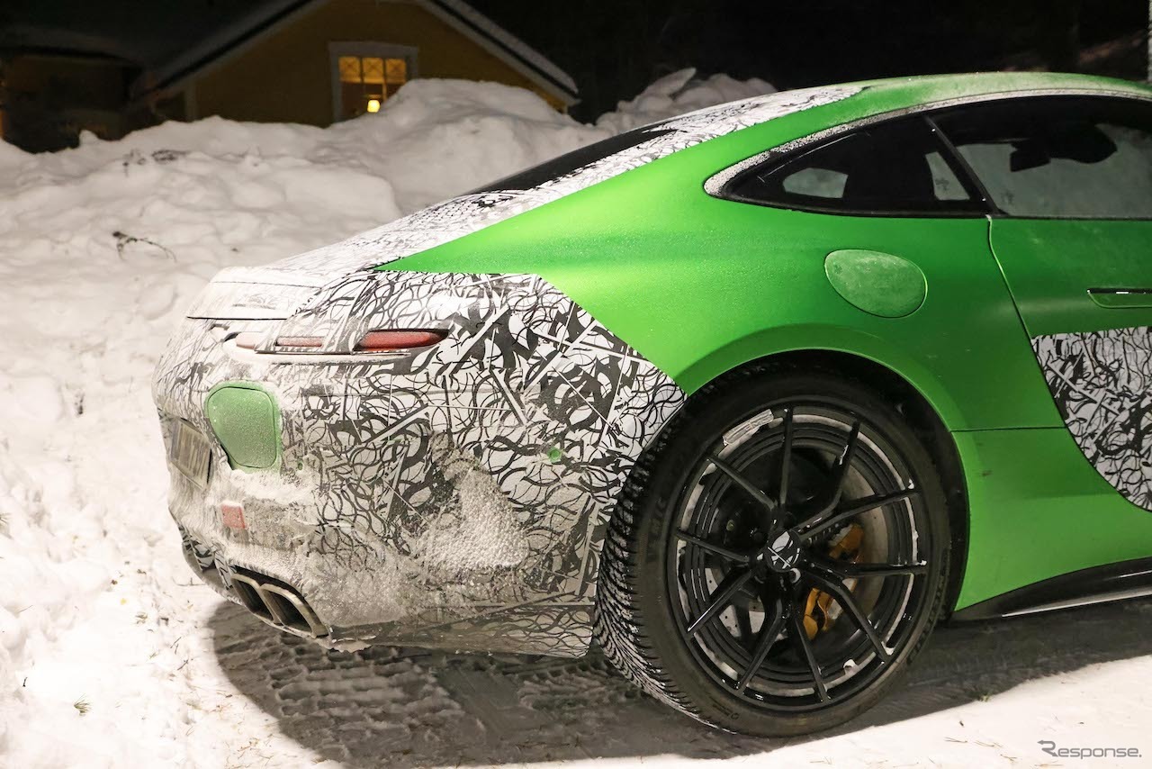 メルセデスAMG GTクーペ 次期型プロトタイプ（スクープ写真）