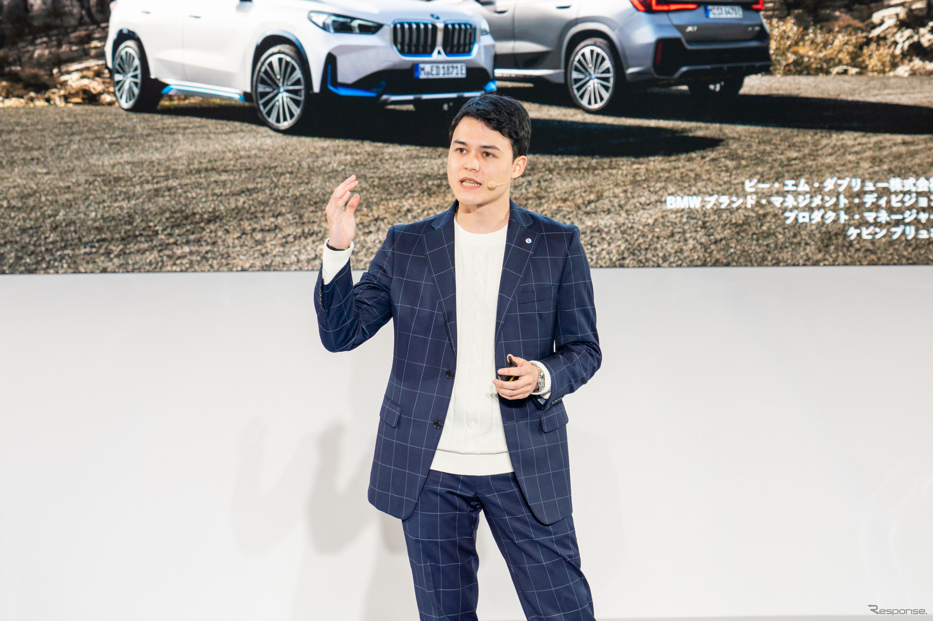 BMWブランドマネジメントディビジョンプロダクトマネージャー ケビン・プリュボ氏は、BMW X1、iX1の特徴を解説した。