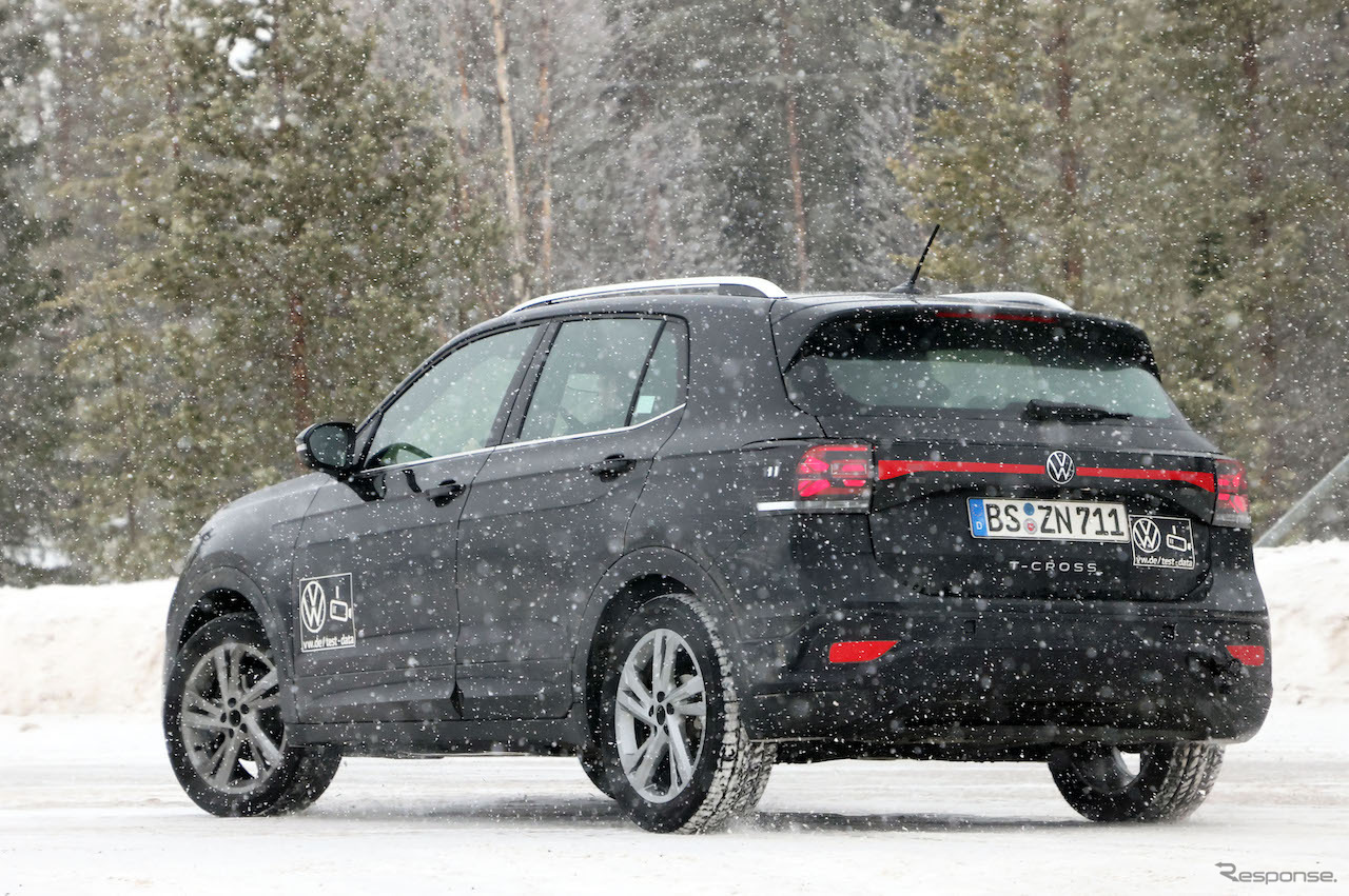 VW T-Cross 改良新型プロトタイプ（スクープ写真）