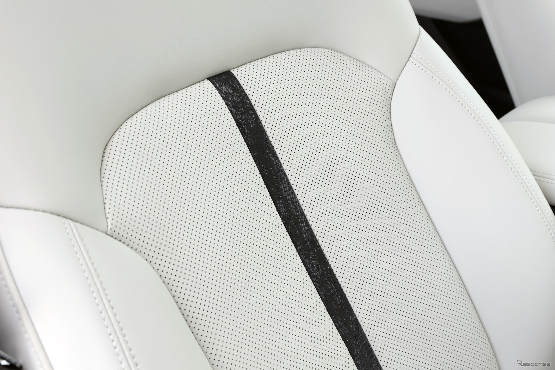 マツダ CX-60 PHEV Premium Modern