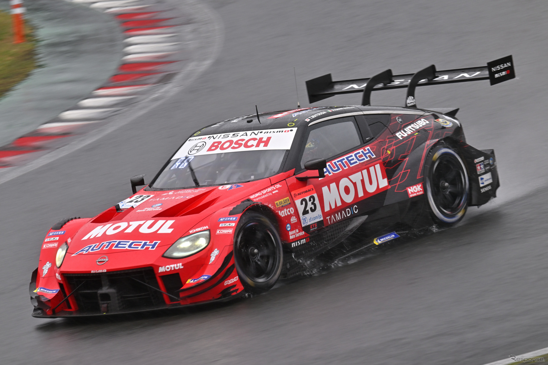 23　MOTUL AUTECH Z