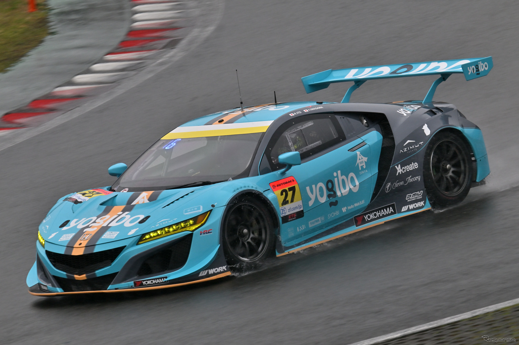27　Yogibo NSX GT3