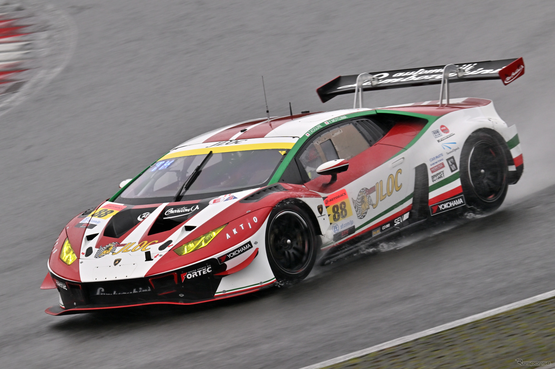 88　JLOC Lamborghini GT3