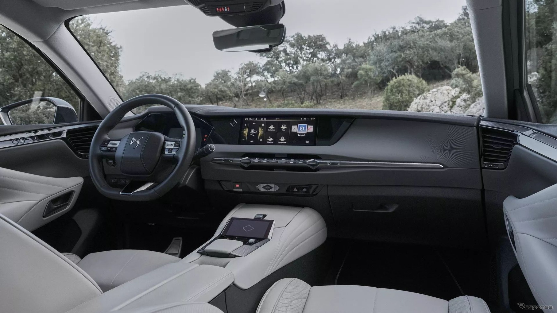 DS 4 の「ESPRIT DE VOYAGE」