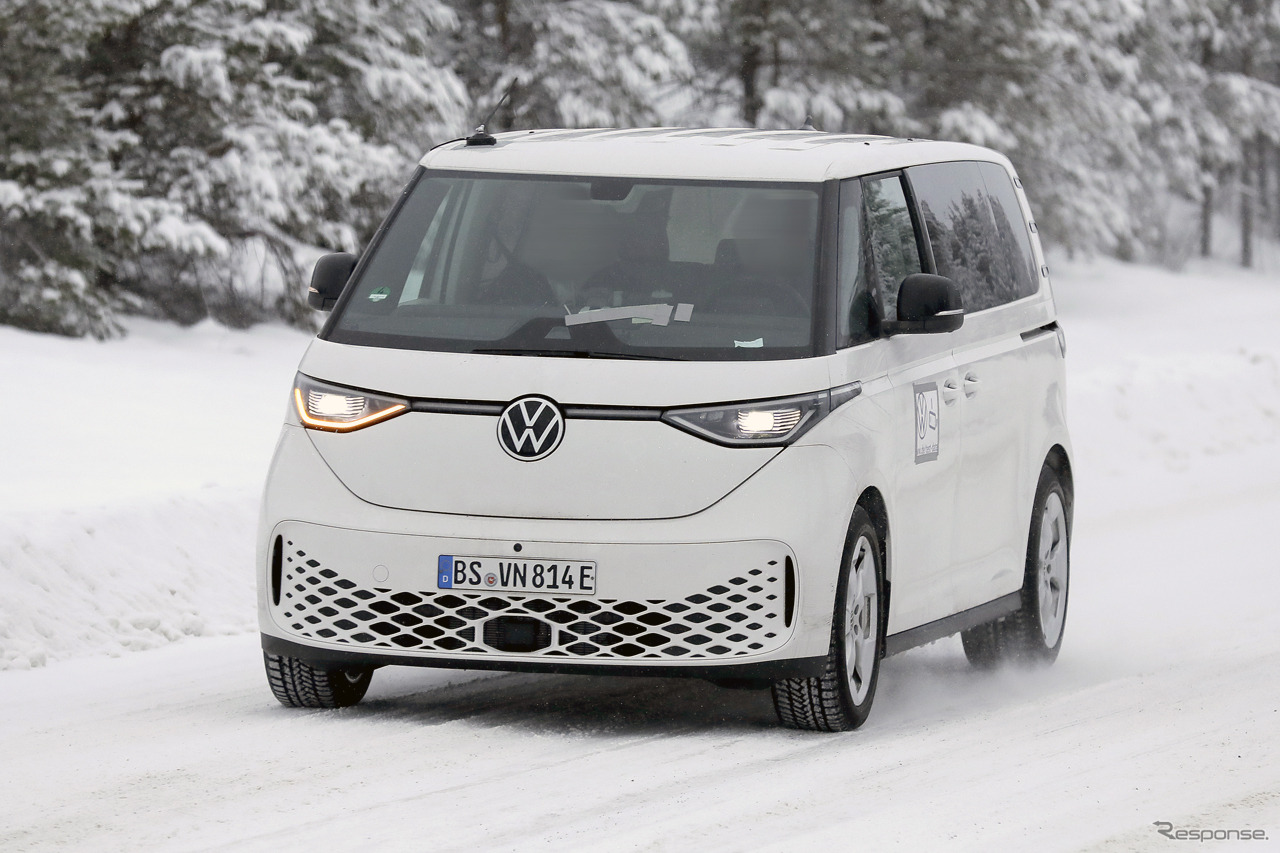 VW ID.BUZZ ロングホイールベースのプロトタイプ（スクープ写真）