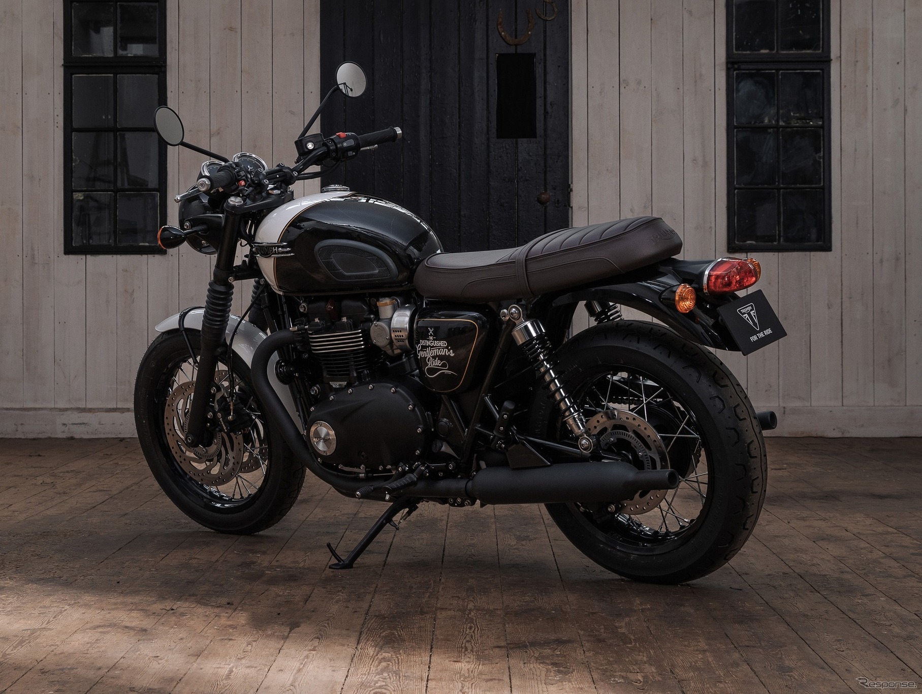 トライアンフ ボンネビルT120ブラックDGR限定エディション