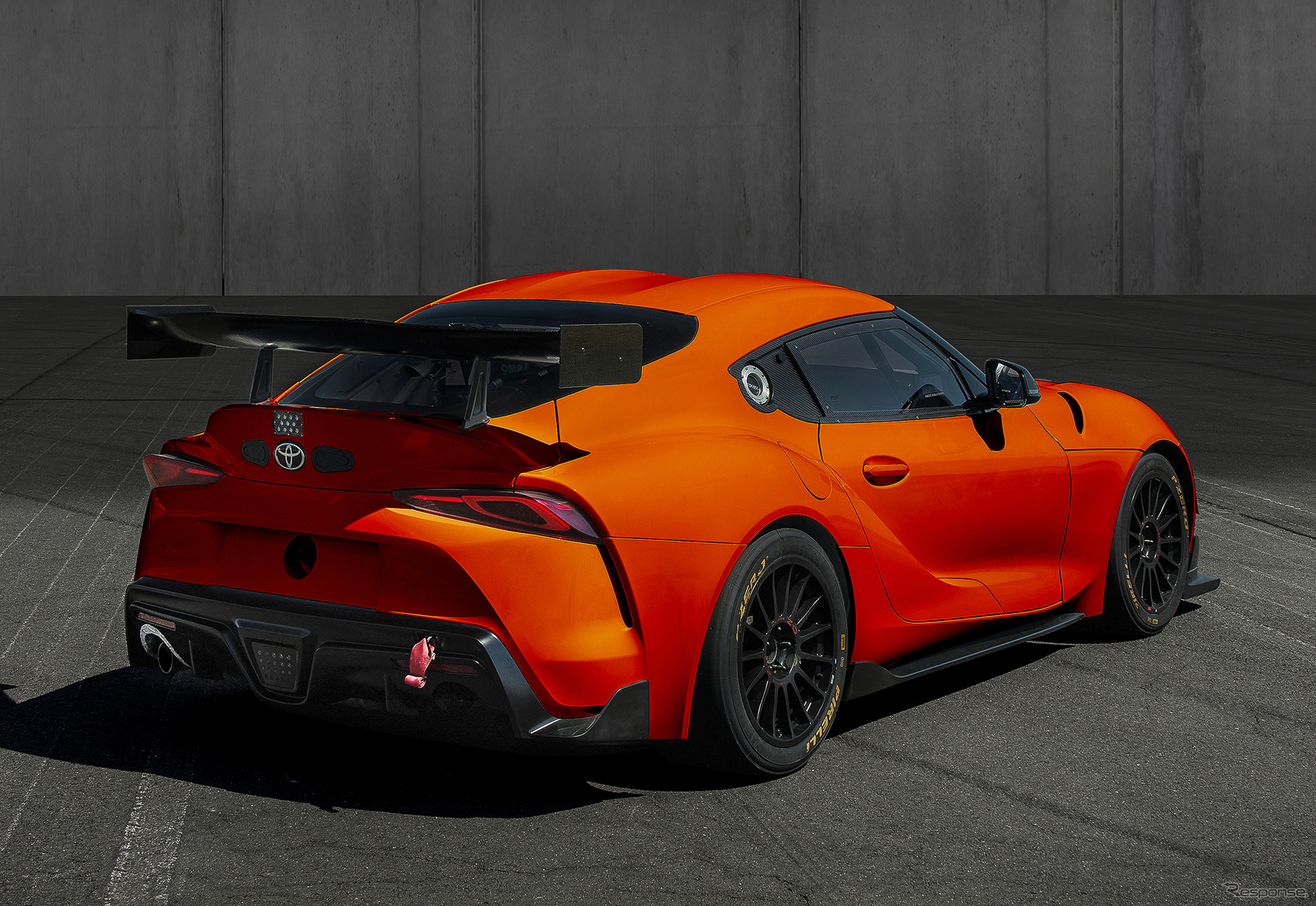 世界限定3台のレース専用車「GRスープラGT4 100エディション」