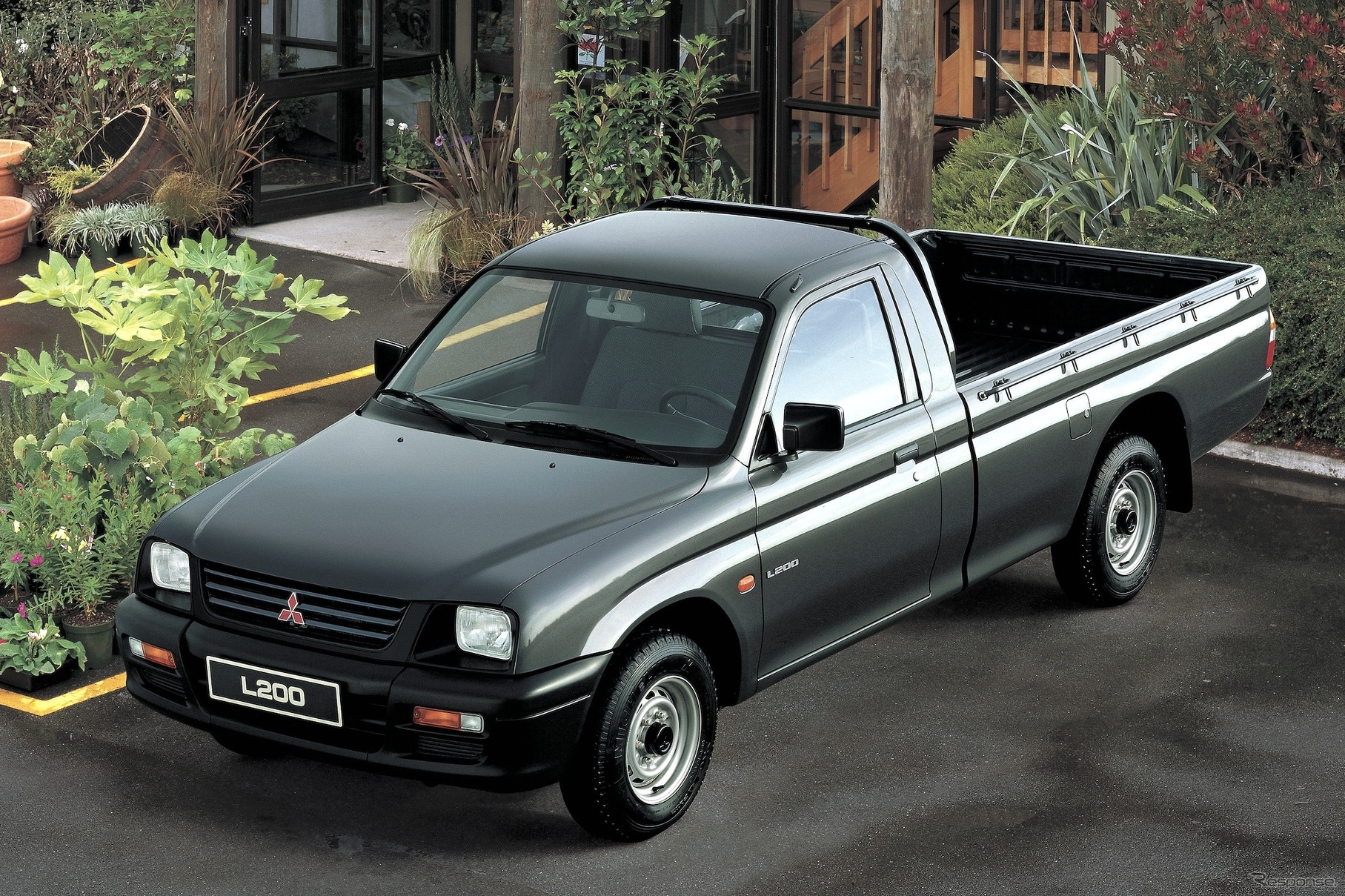 3代目三菱トライトン（1995年）。市場によってはL200の車名を持つ