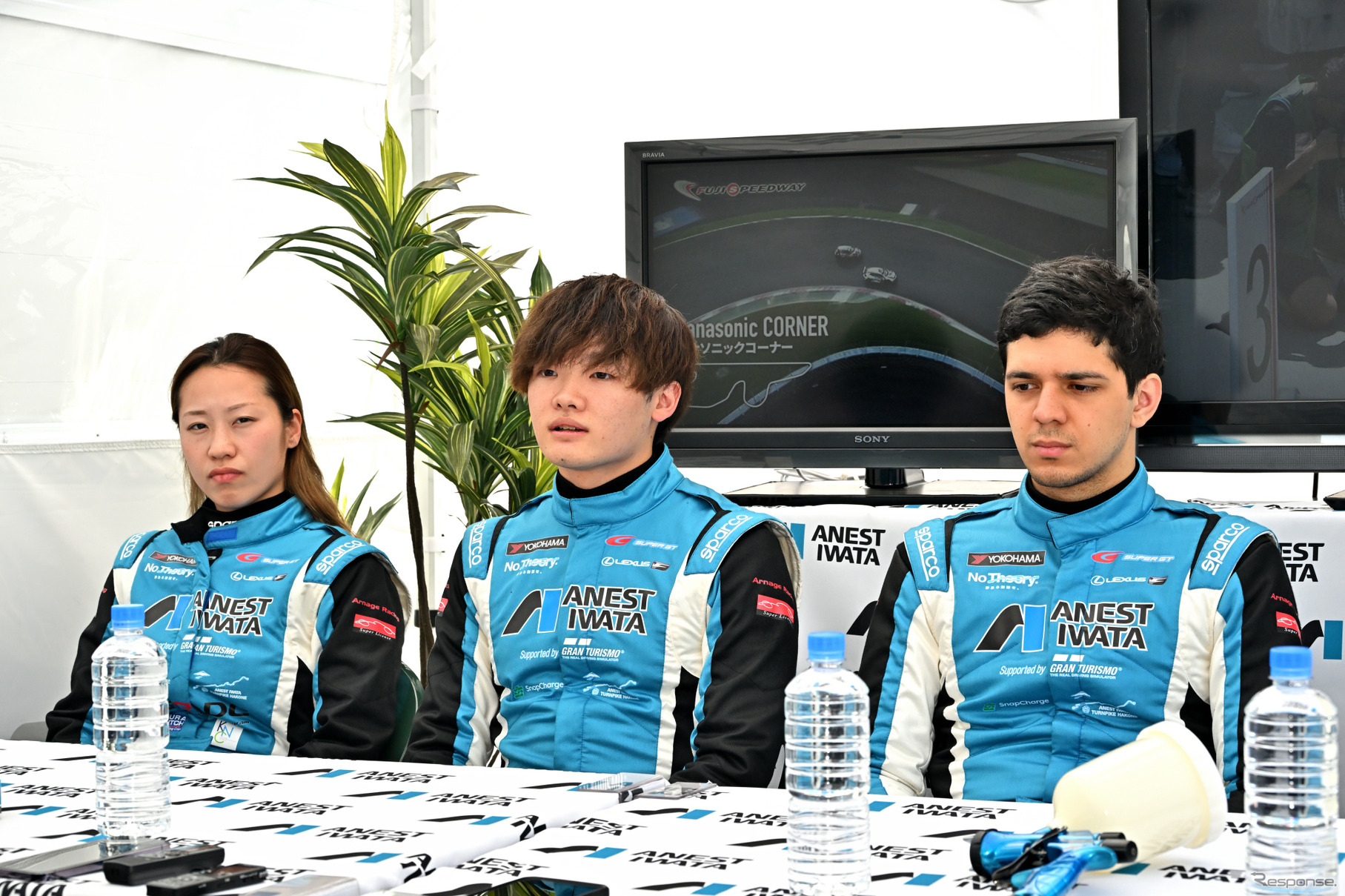 SUPER GTに参戦する産業機器メーカー「アネスト岩田」チームドライバー