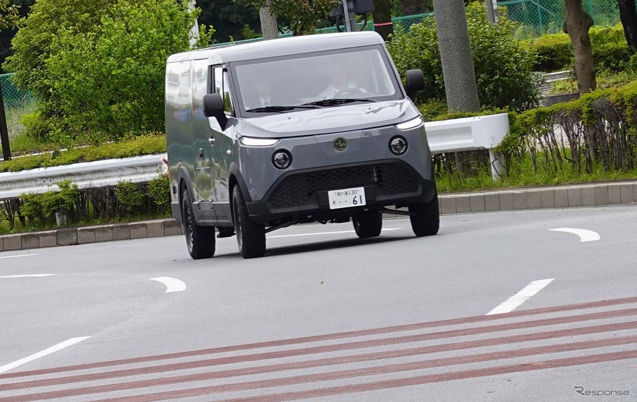 ELEMO-L。加速ではじっくりと速度を上げていく