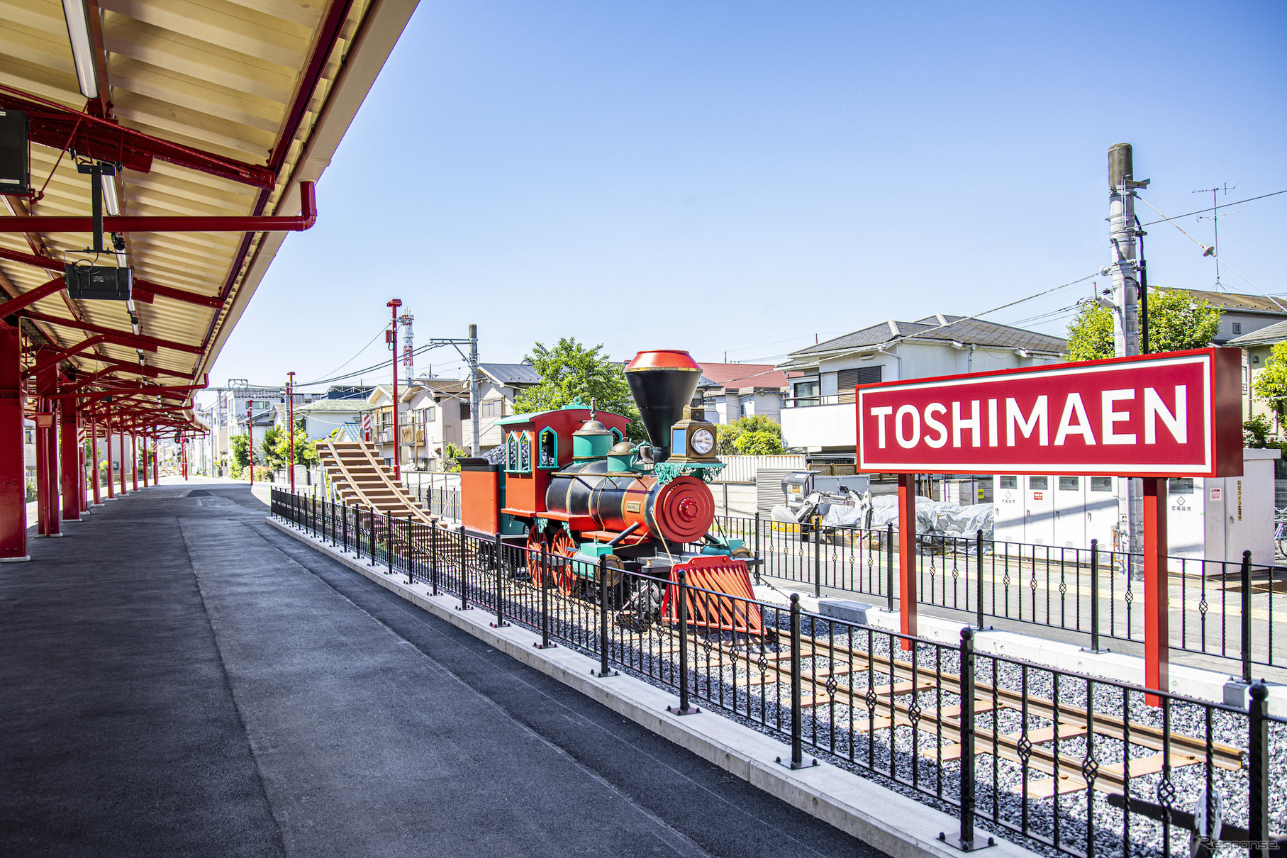 豊島園駅。魔法列車