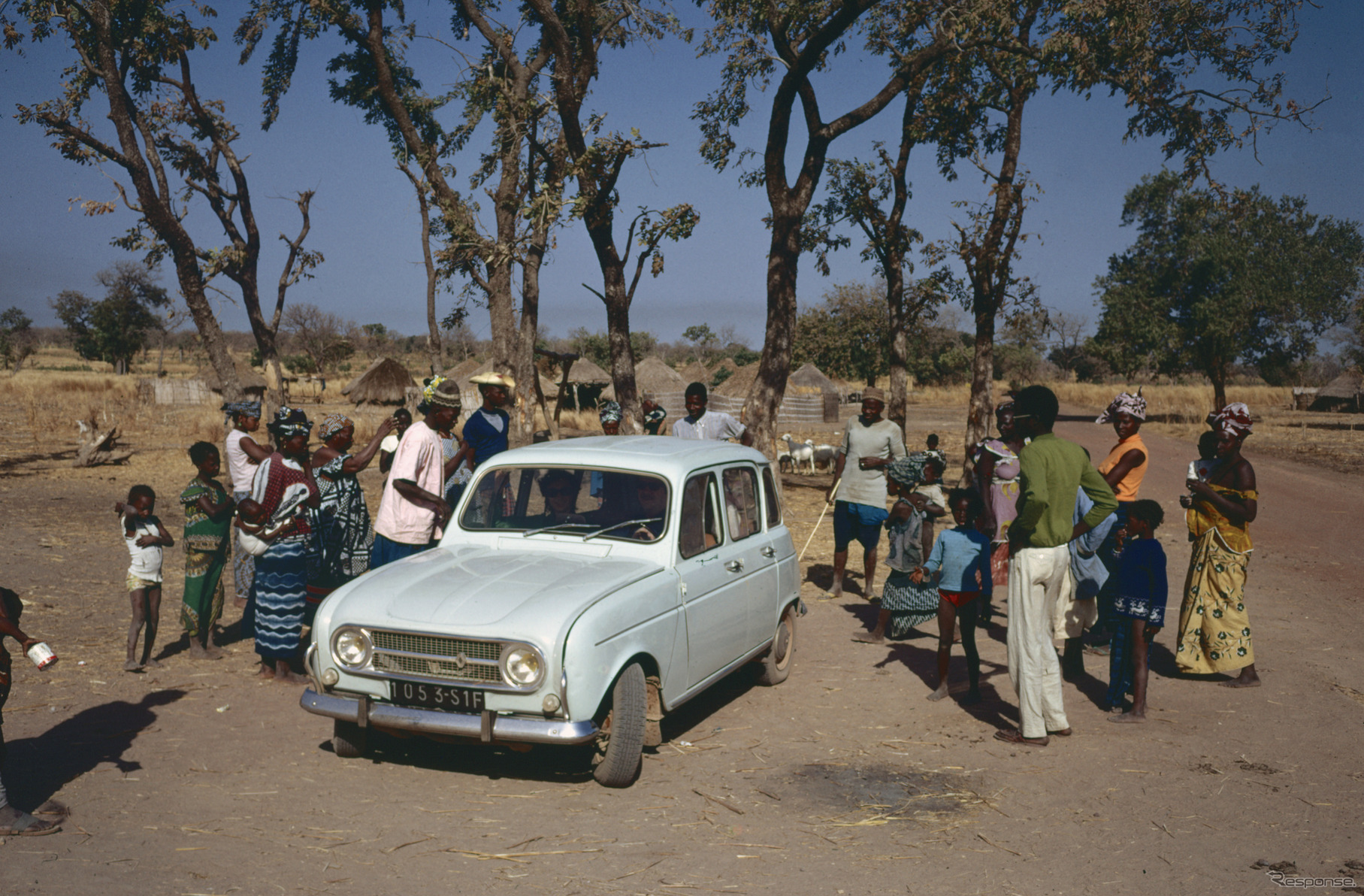 ルノー 4（1974年、セネガル）