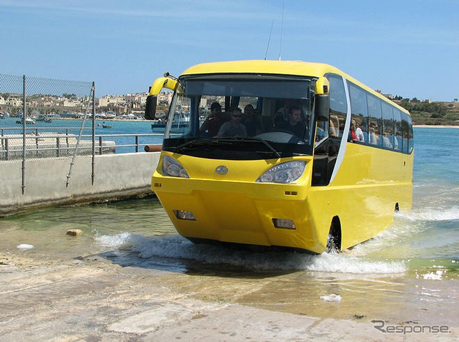 究極の水陸両用バス…マルタ共和国から発進