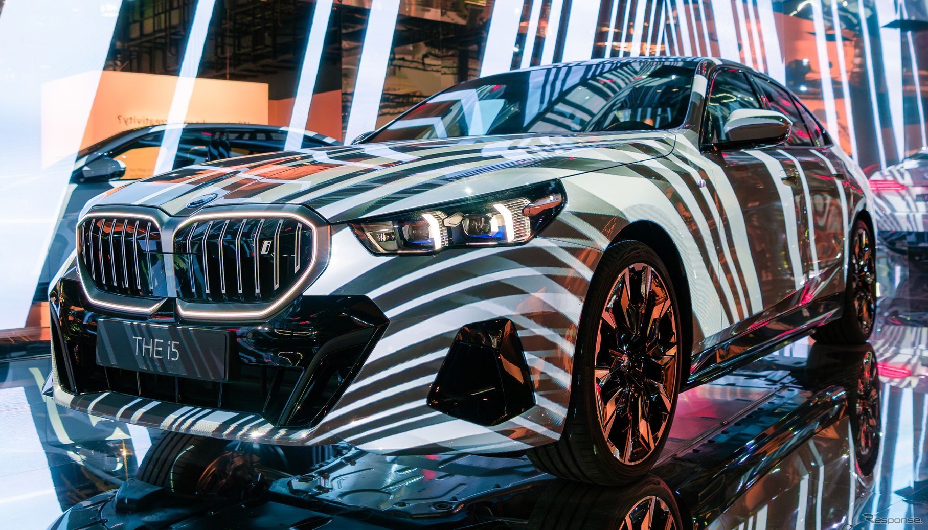 BMW i5 のアートカー（アートバーゼル2023）