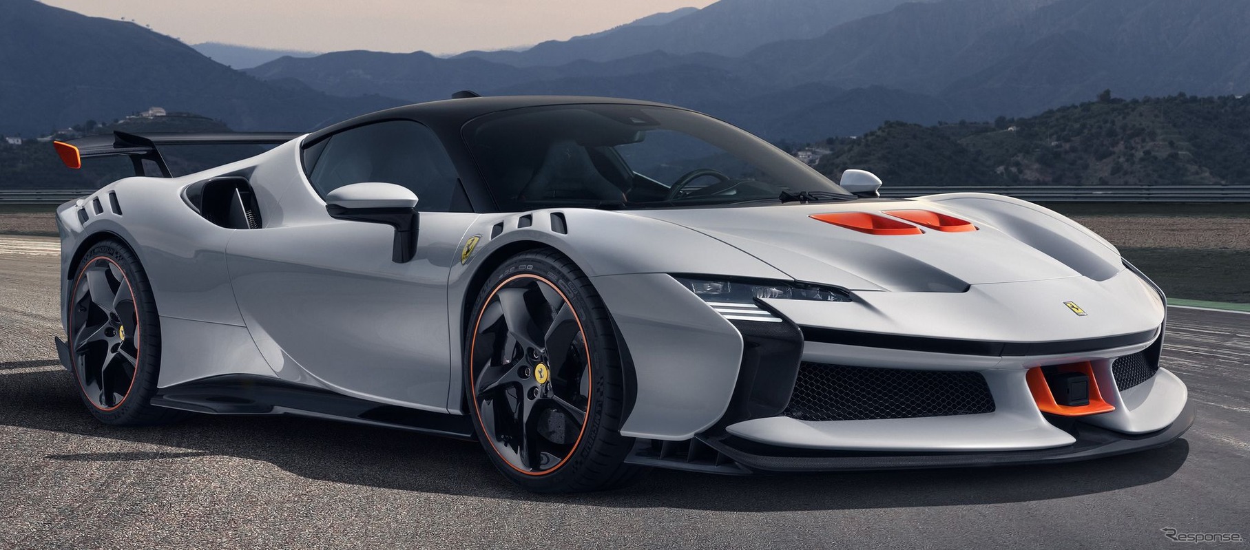 フェラーリ SF90 XX ストラダーレ