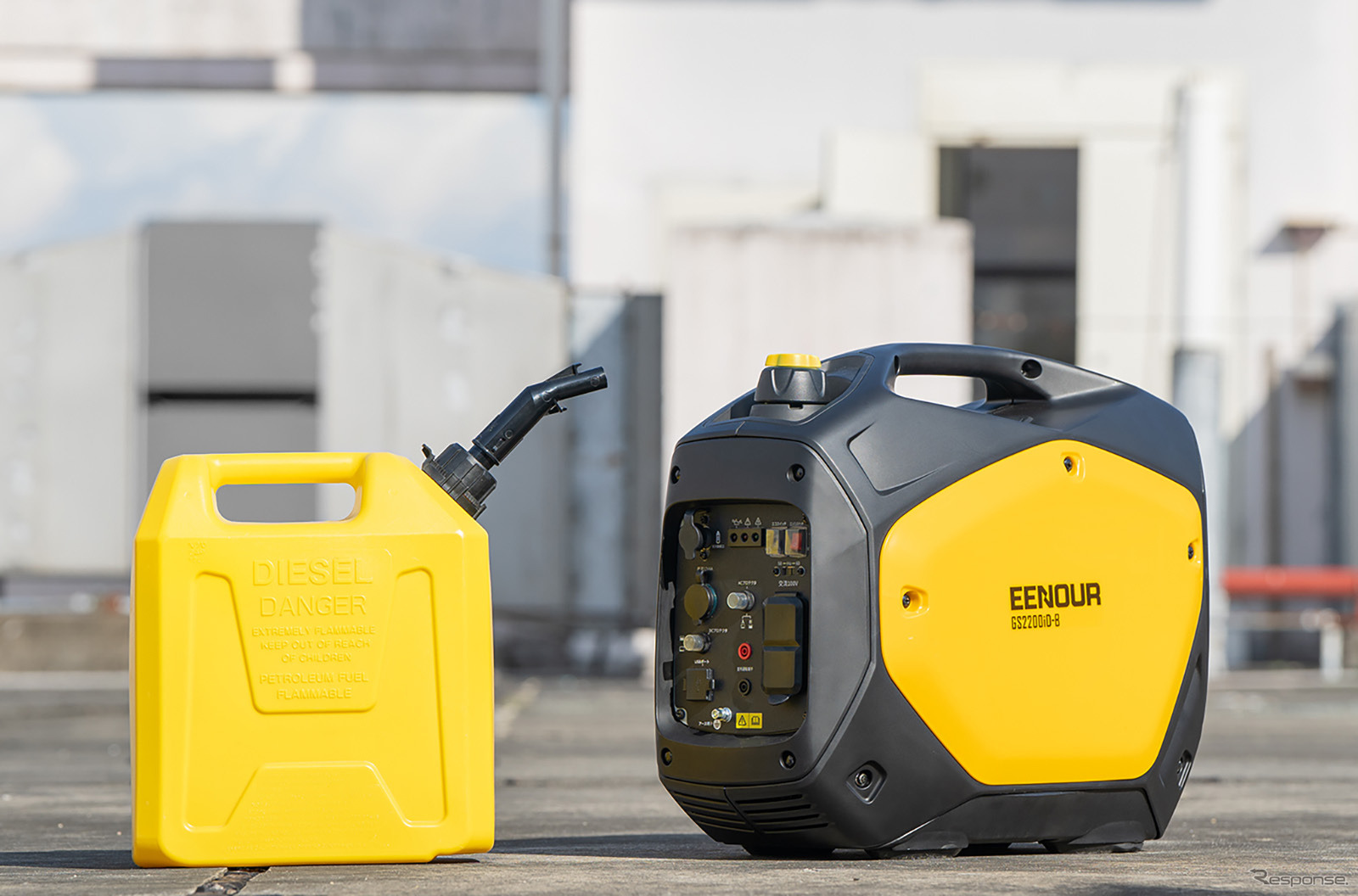 EENOURのデュアル燃料インバーター発電機「GS2200iD-B」