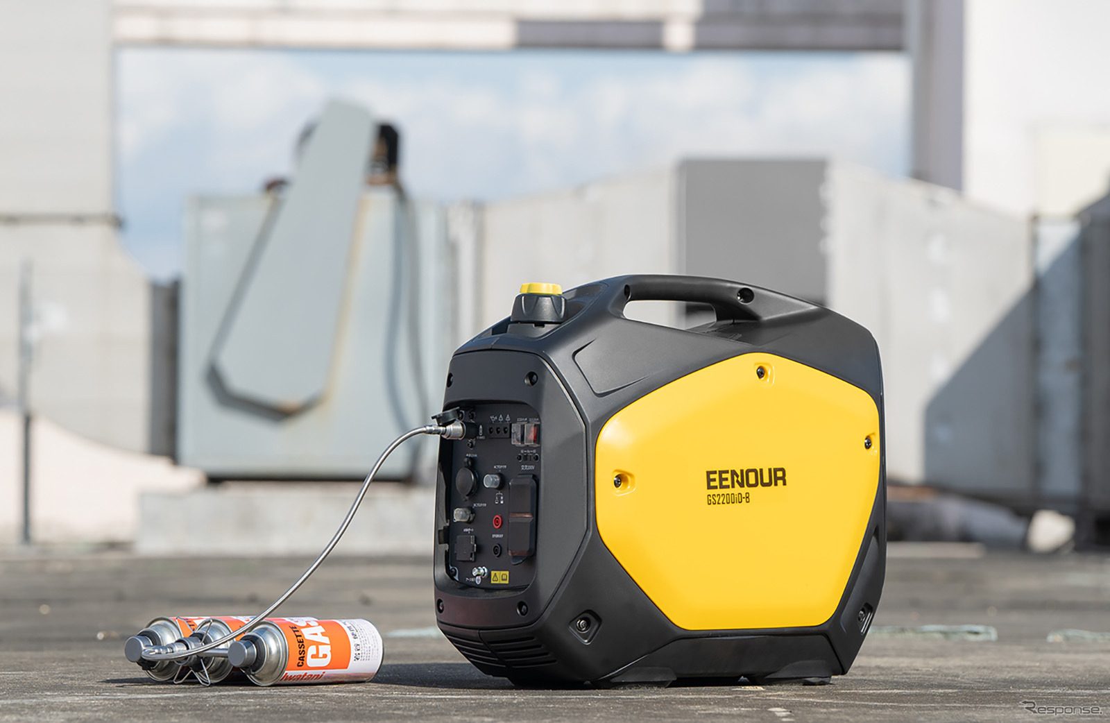 EENOURのデュアル燃料インバーター発電機「GS2200iD-B」