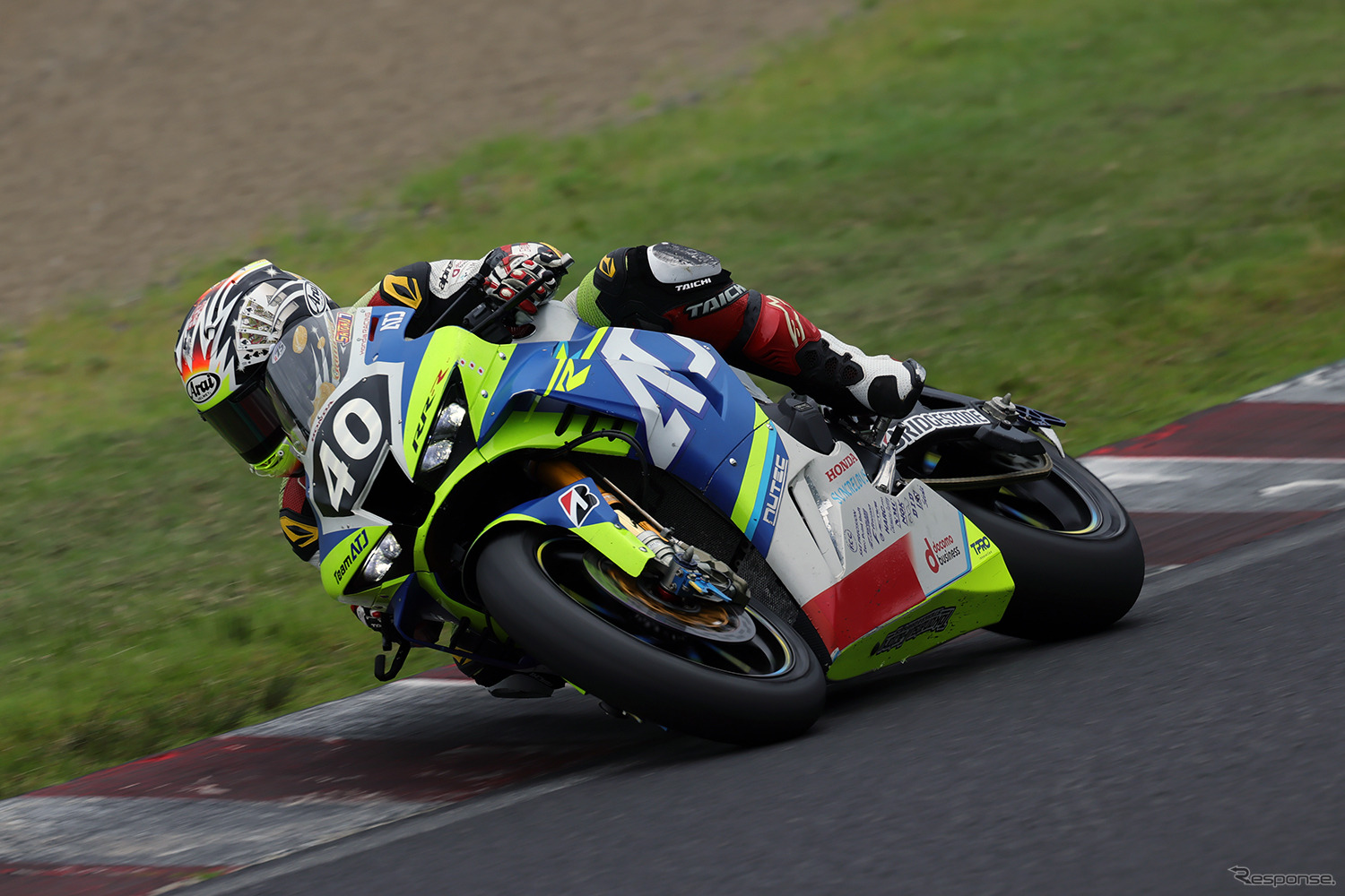 9番手タイムの#40 Team ATJ/2分09秒387