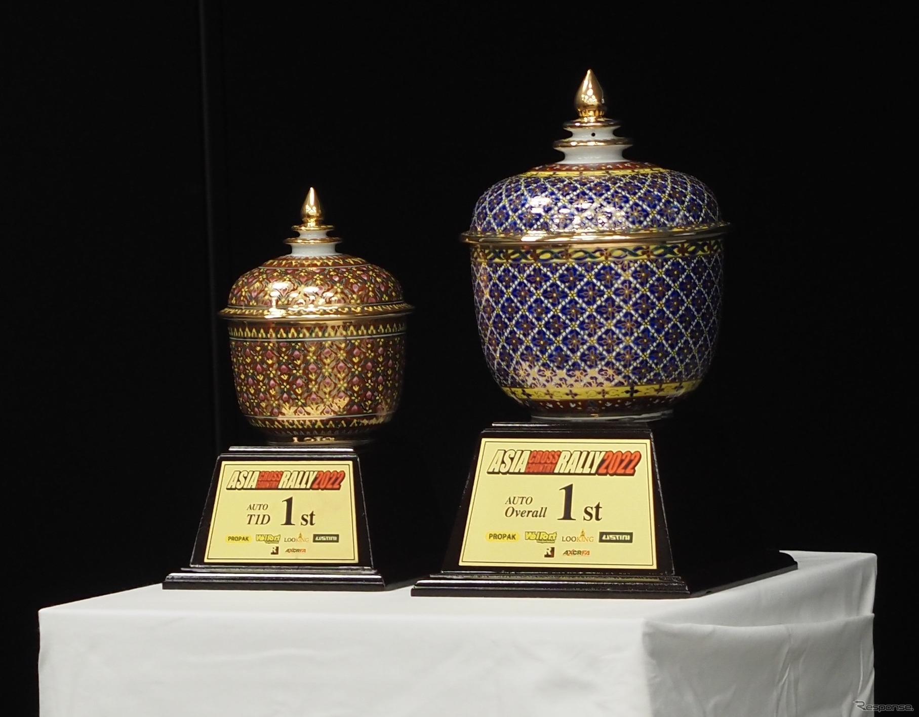 昨年の優勝トロフィー