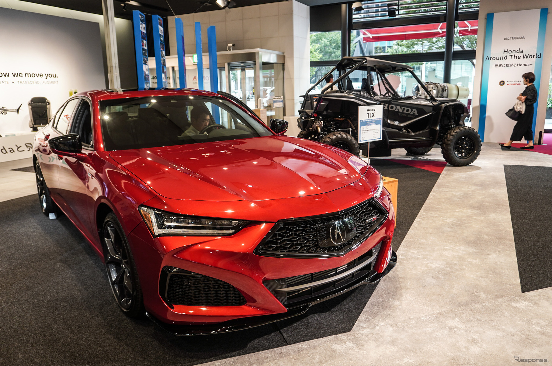 ホンダ青山ビルで開催されている「Honda Around The World ～世界に拡がるHonda～」。日本では珍しいモデルも多数展示されている。