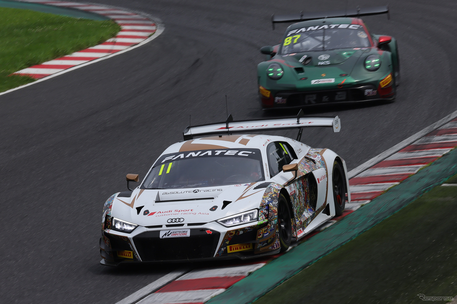 4位の#11 Audi Sport Asia Team Absolute