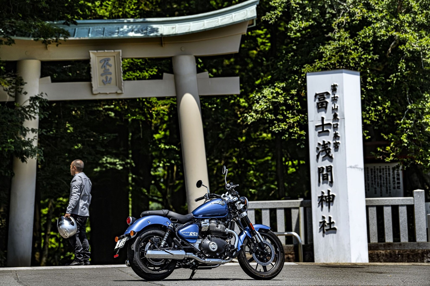 ロイヤルエンフィールド スーパーメテオ650（アストラルブルー）