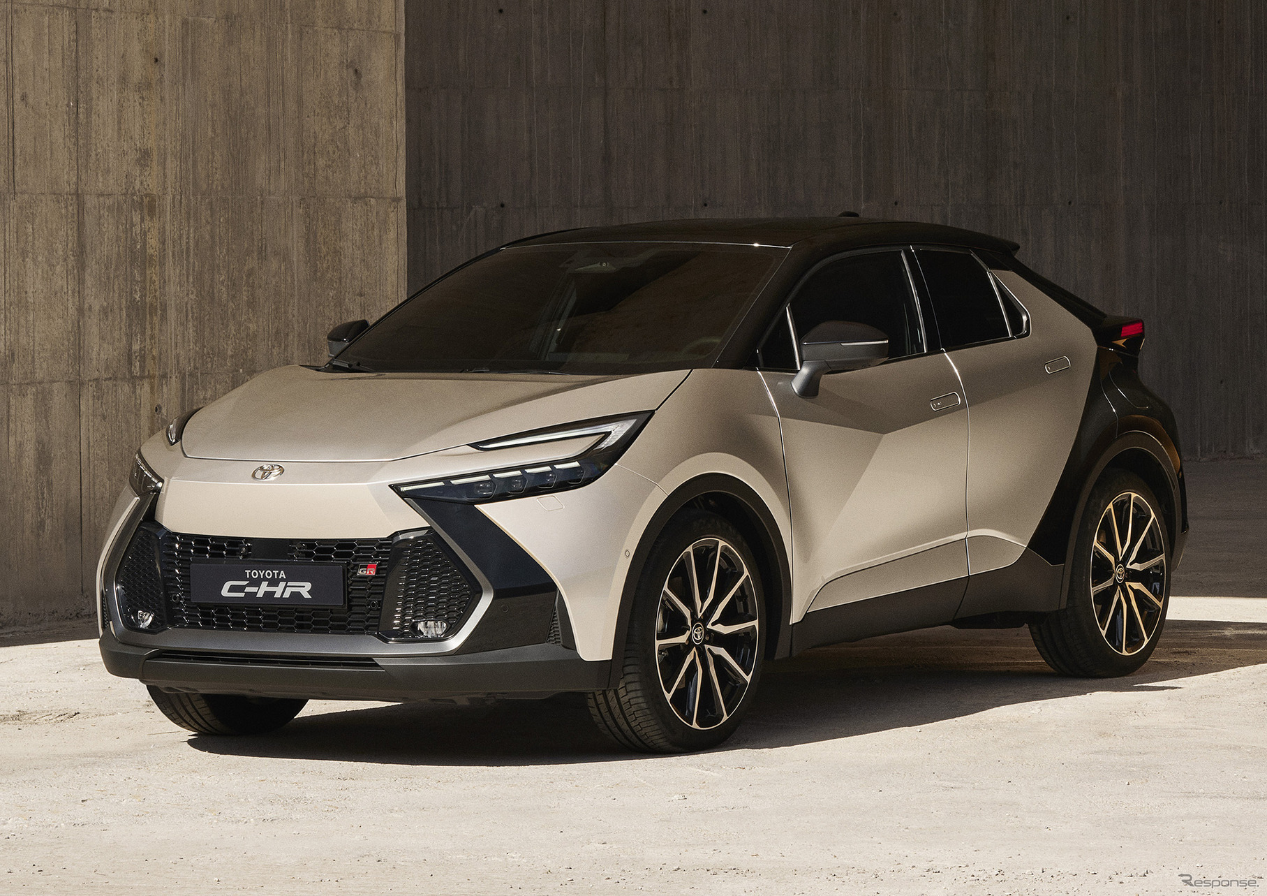 トヨタ C-HR