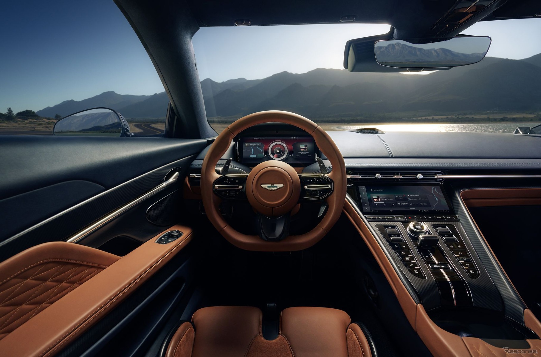 アストンマーティン DB12（参考）