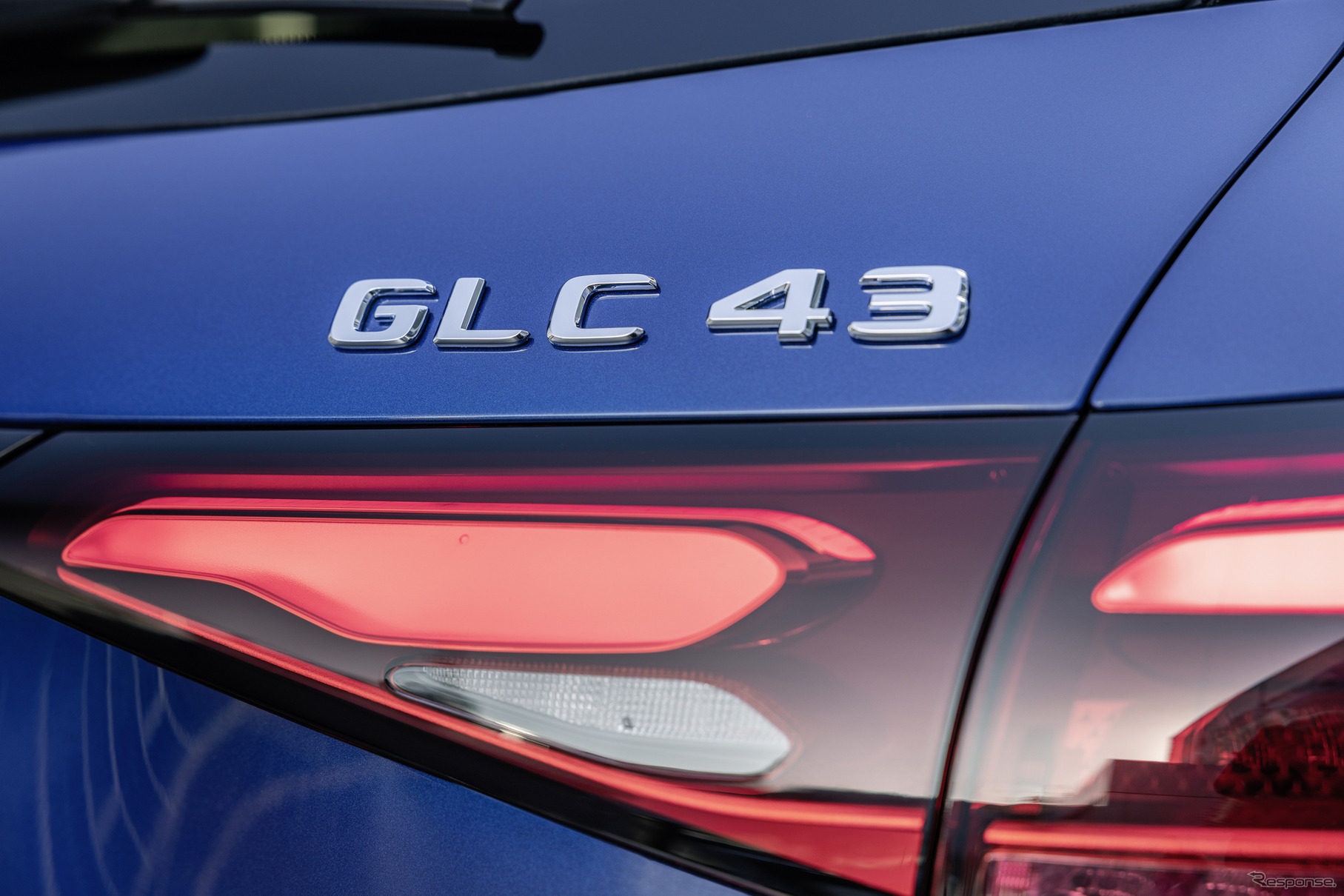 メルセデスAMG GLC 43 4MATIC 新型