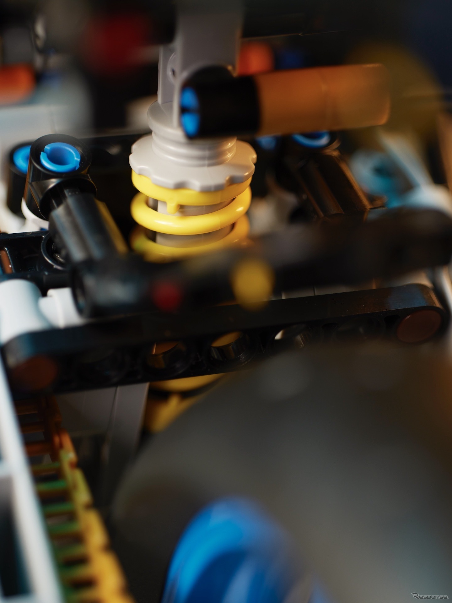 レゴテクニック：ヤマハ MT-10 SP　LEGO, the LEGO logo and the Minifigure are trademarks of the LEGO Group. (c) 2023 The LEGO Group. Yamaha, the Tuning Fork Mark, MT-10 SP and the likeness there of are trademarks of Yamaha Motor Corp., USA & Yamaha Motor Co., Ltd used under license.
